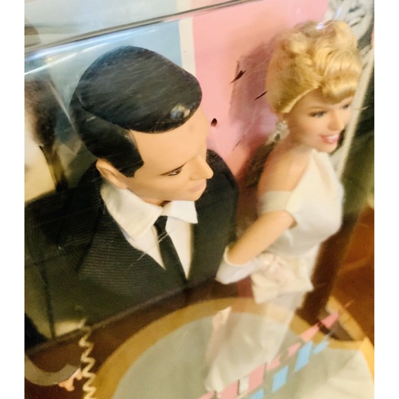 Barbie Collector Pillow Talk Doris Day And Rock Hudson Doll GiftSet NEW IN BOX - Picture 2 of 12